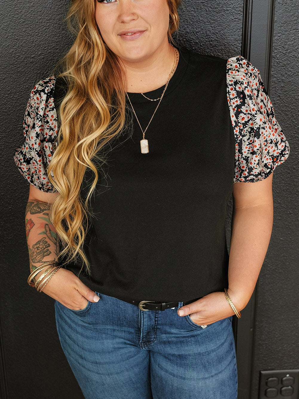 Elegant Black Daisy Bubble Sleeve Plus Size Floral Tunic Top