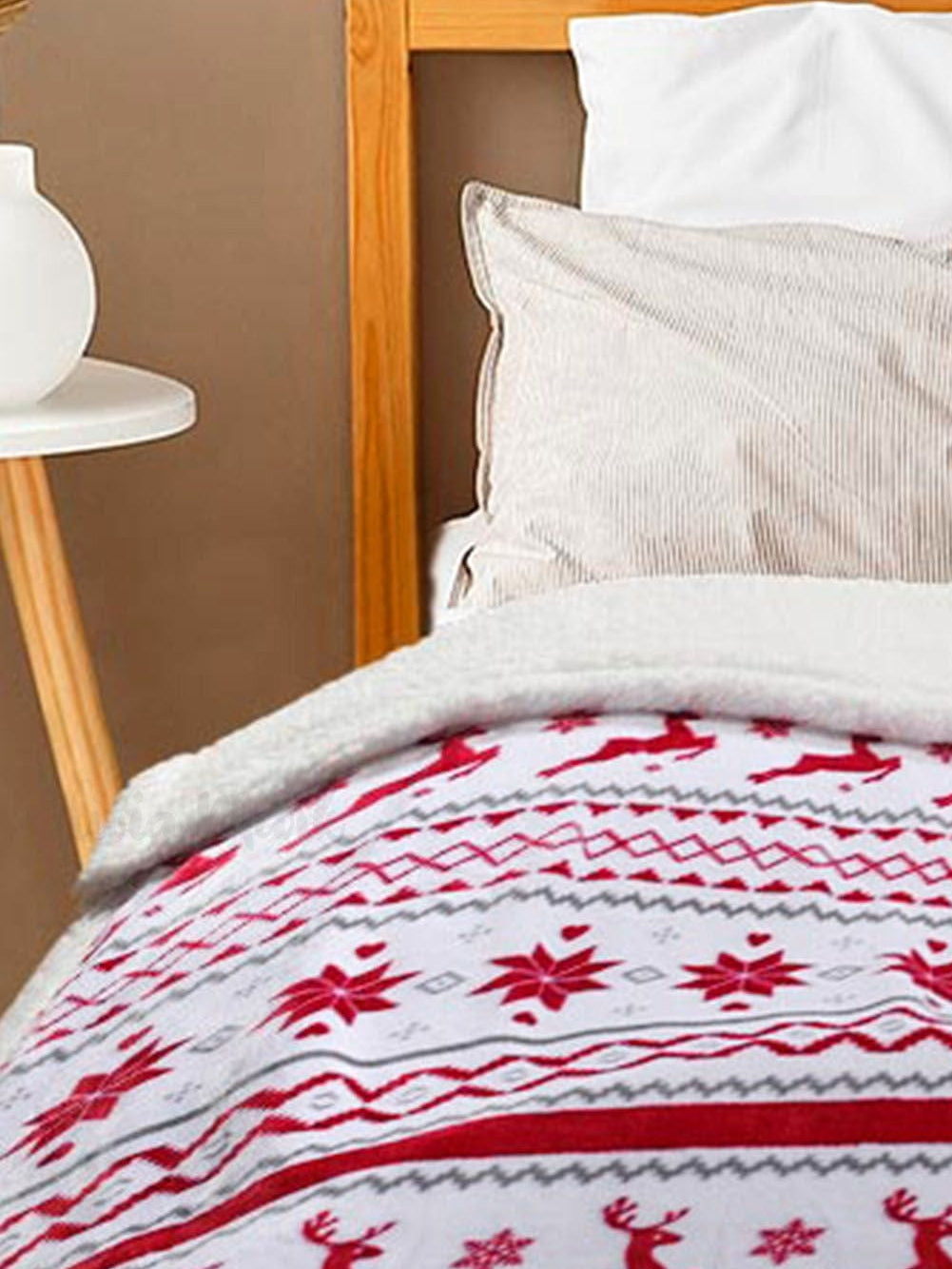 Festive White Reindeer Snowflake Print Sherpa Throw Blanket