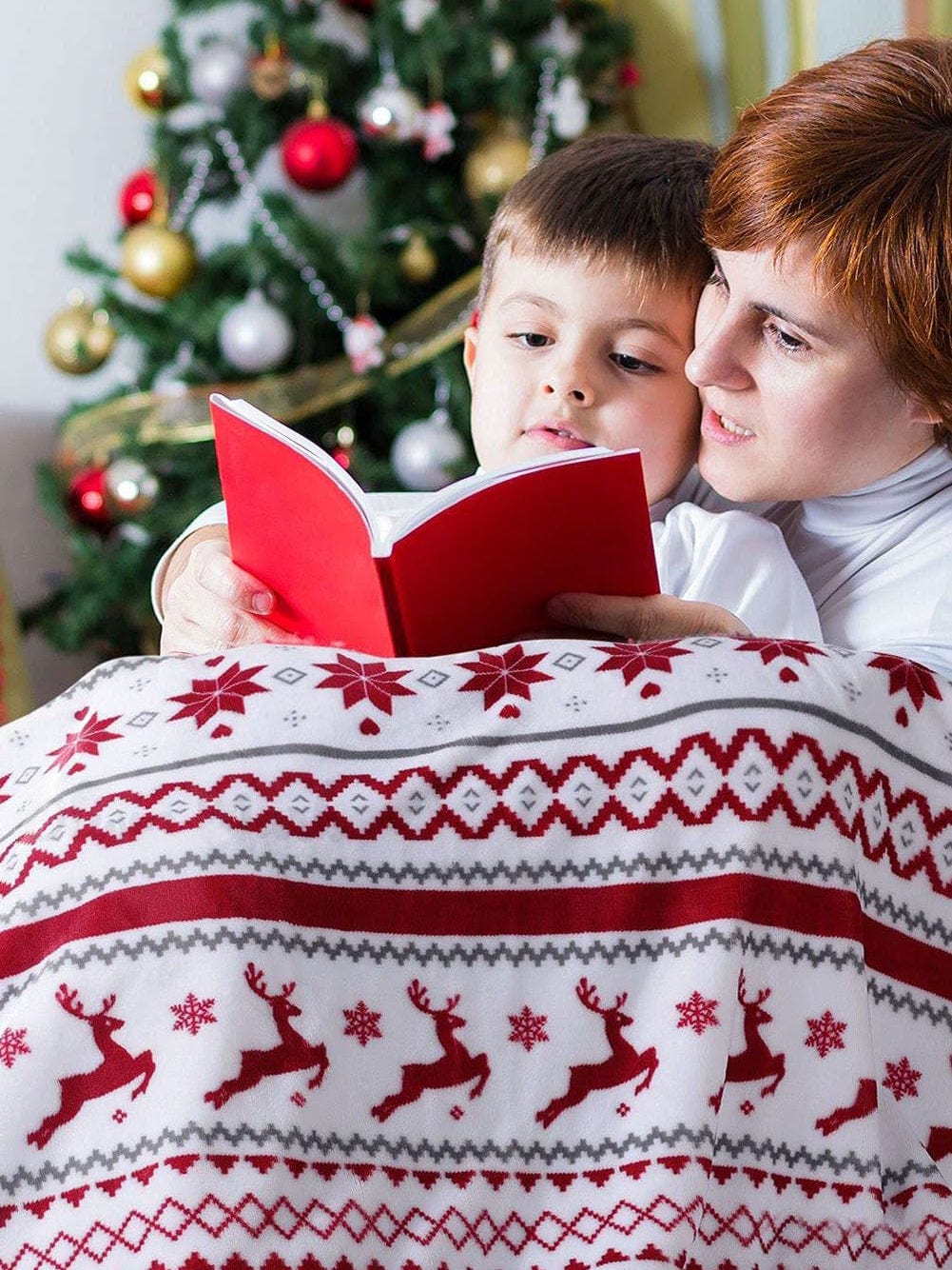 Festive White Reindeer Snowflake Print Sherpa Throw Blanket