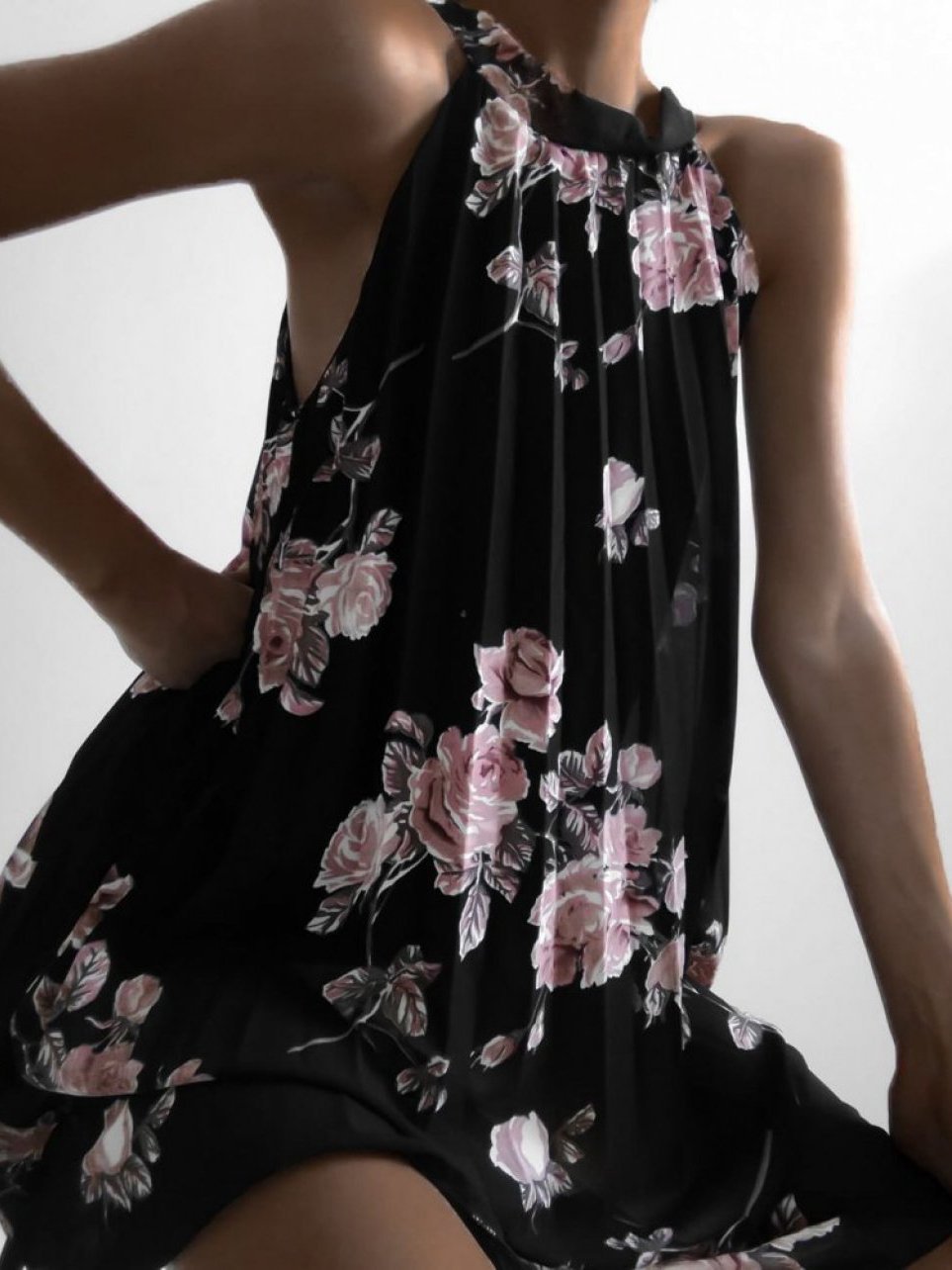 Folded Sleeveless Halterneck Print Dress - LuckyFash™