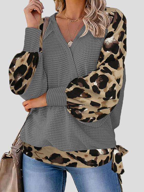 Women's T-Shirts Leopard Print Stitching Lantern Sleeve V Neck T-Shirts - LuckyFash™