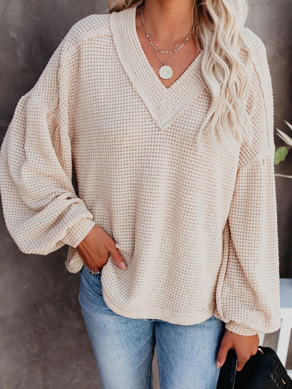 Loose V-neck Lantern Sleeve Top - LuckyFash™