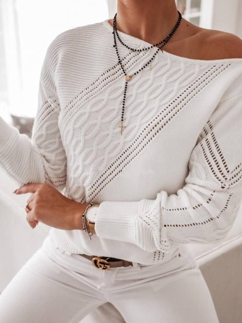 Women's Sweaters Casual Solid Sloping Shoulder Long Sleeve Sweater - LuckyFash™