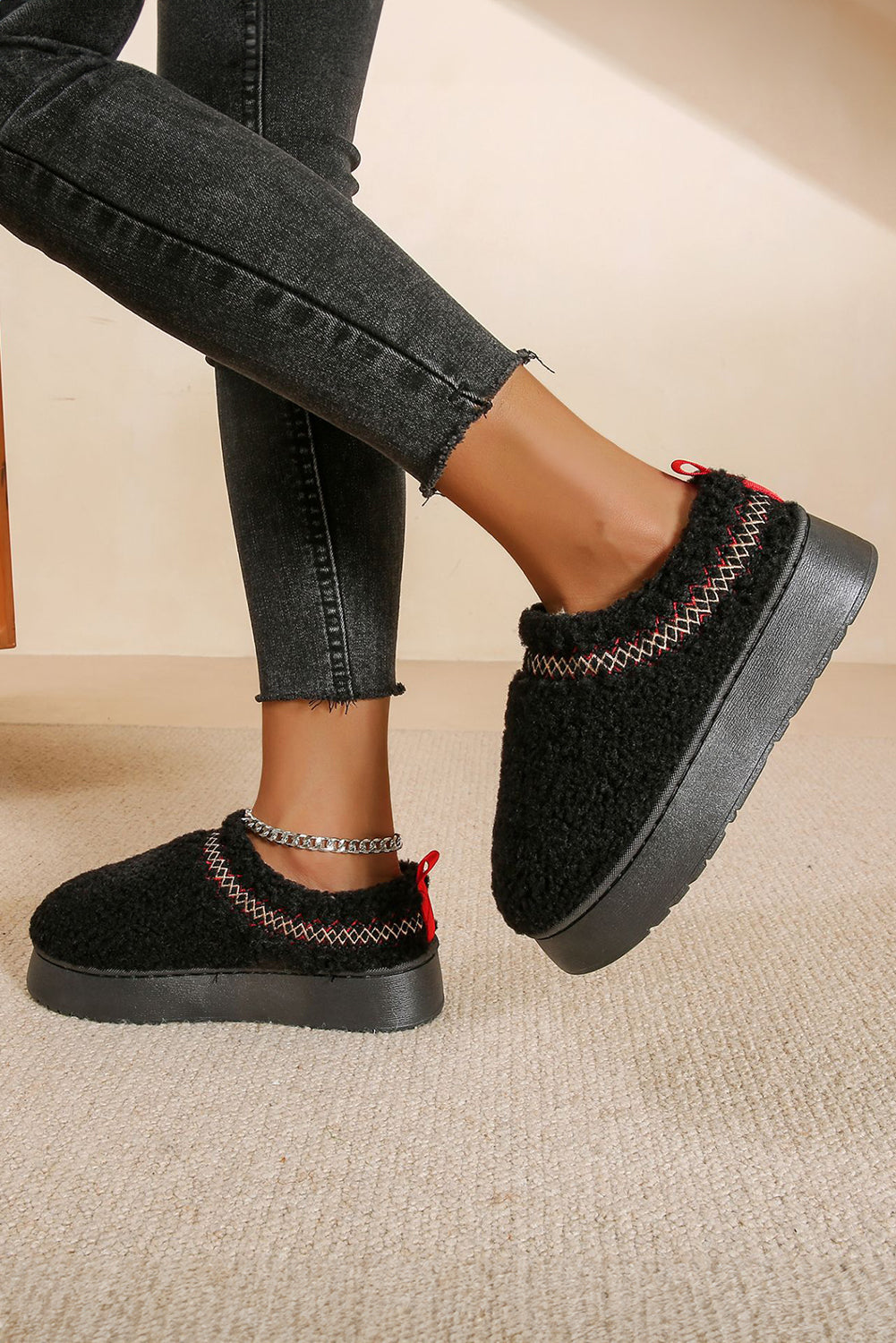 Black Embroidered Sherpa Plush Thick Sole Snow Boots