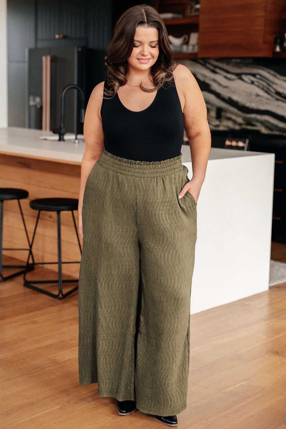 Jungle Green Plus Size Textured Shirred High Waist Casual Pants