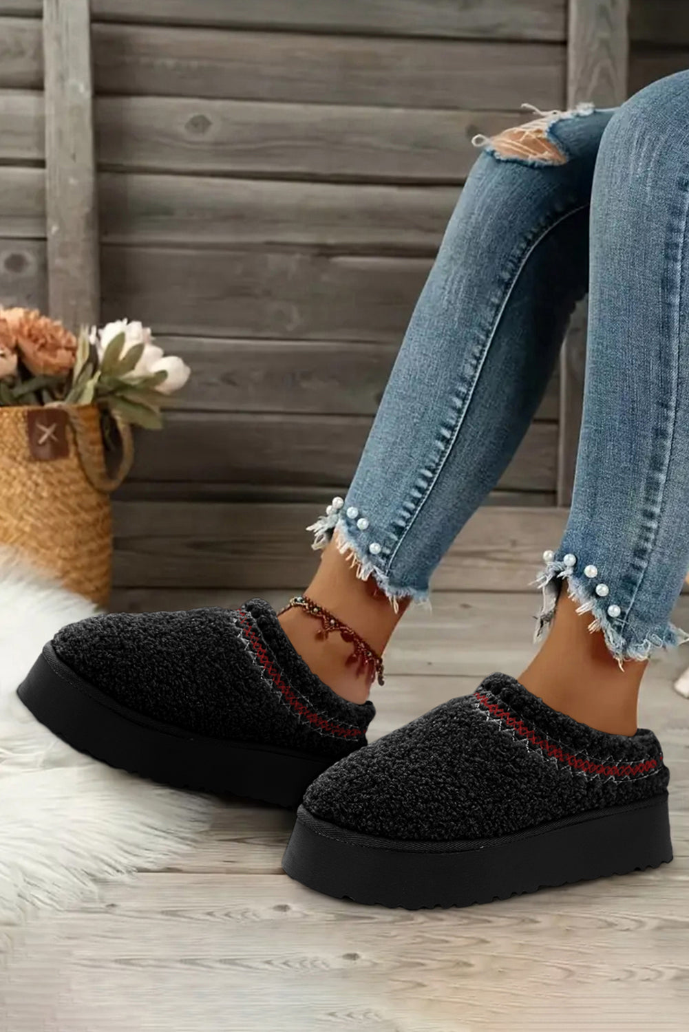 Black Embroidered Sherpa Plush Thick Sole Snow Boots