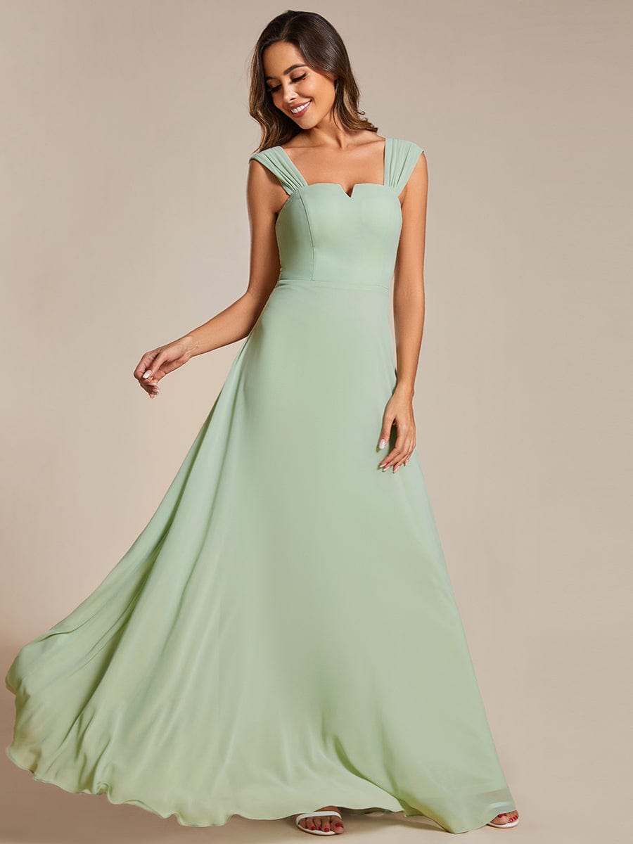 Chiffon Square Neck Wholesale Bridesmaid Dress With Sleeveless