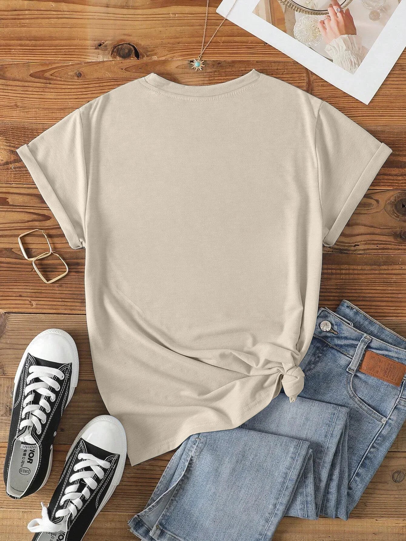 Women's Retro Nature-inspired Short Sleeve Crew Neck T-Shirt,Casual Top,Stylish Deer and Foliage Print, Summer & Spring Clothing