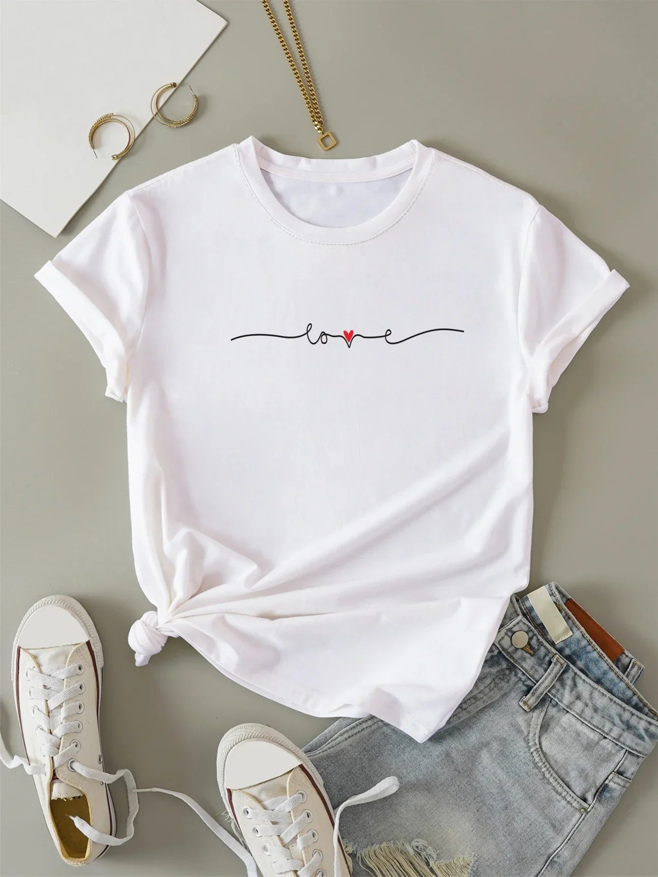 Women's Retro Line Letters and Love Print T-shirt,Short Sleeve,Crew Neck, Casual Top for Summer & Spring,Valentine's Day Clothes