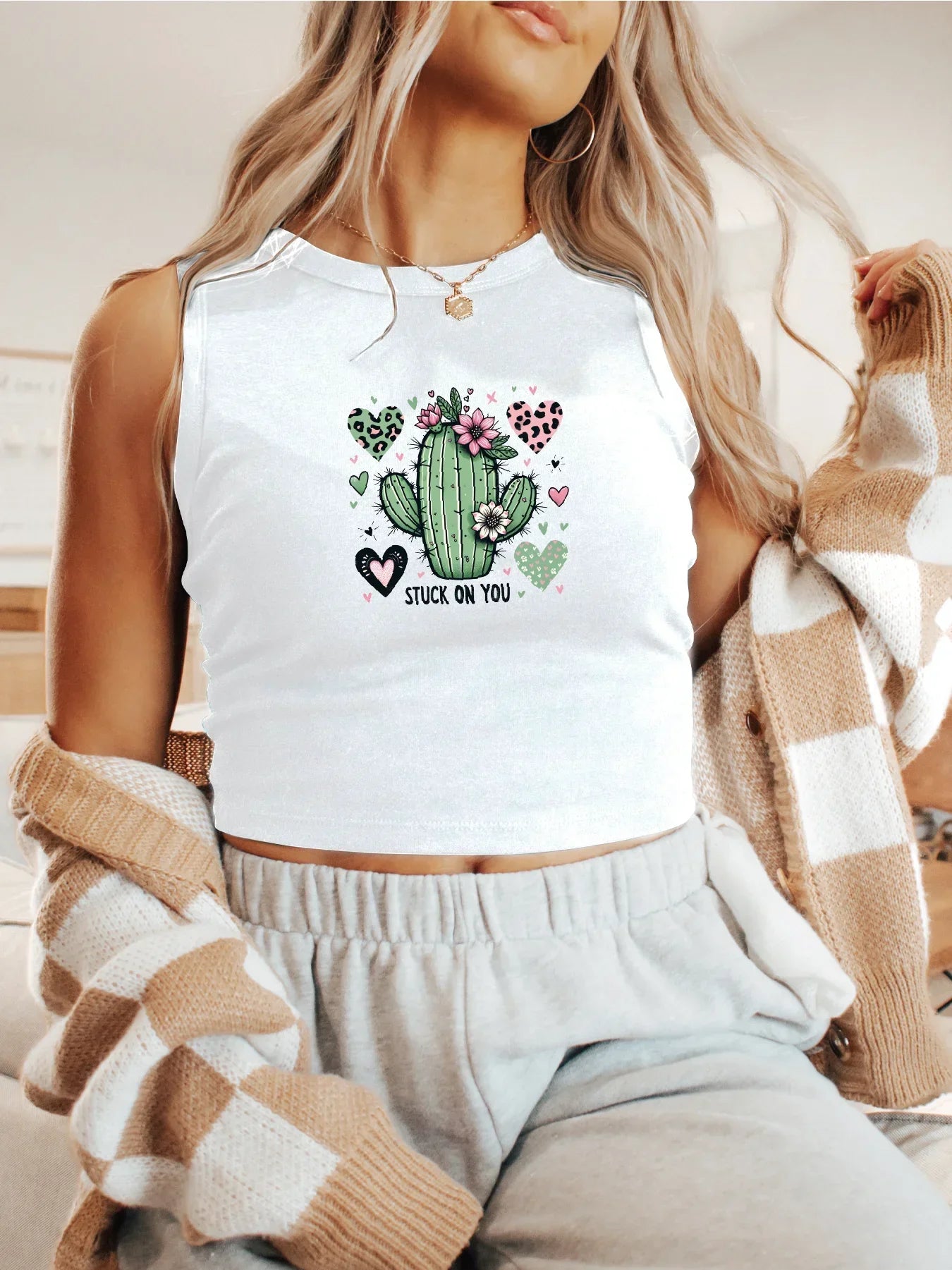 Adorable Cactus With Hearts And Flowers Print Crop Tank Top, Sleeveless Casual Top For Summer & Spring, Women's Clothing