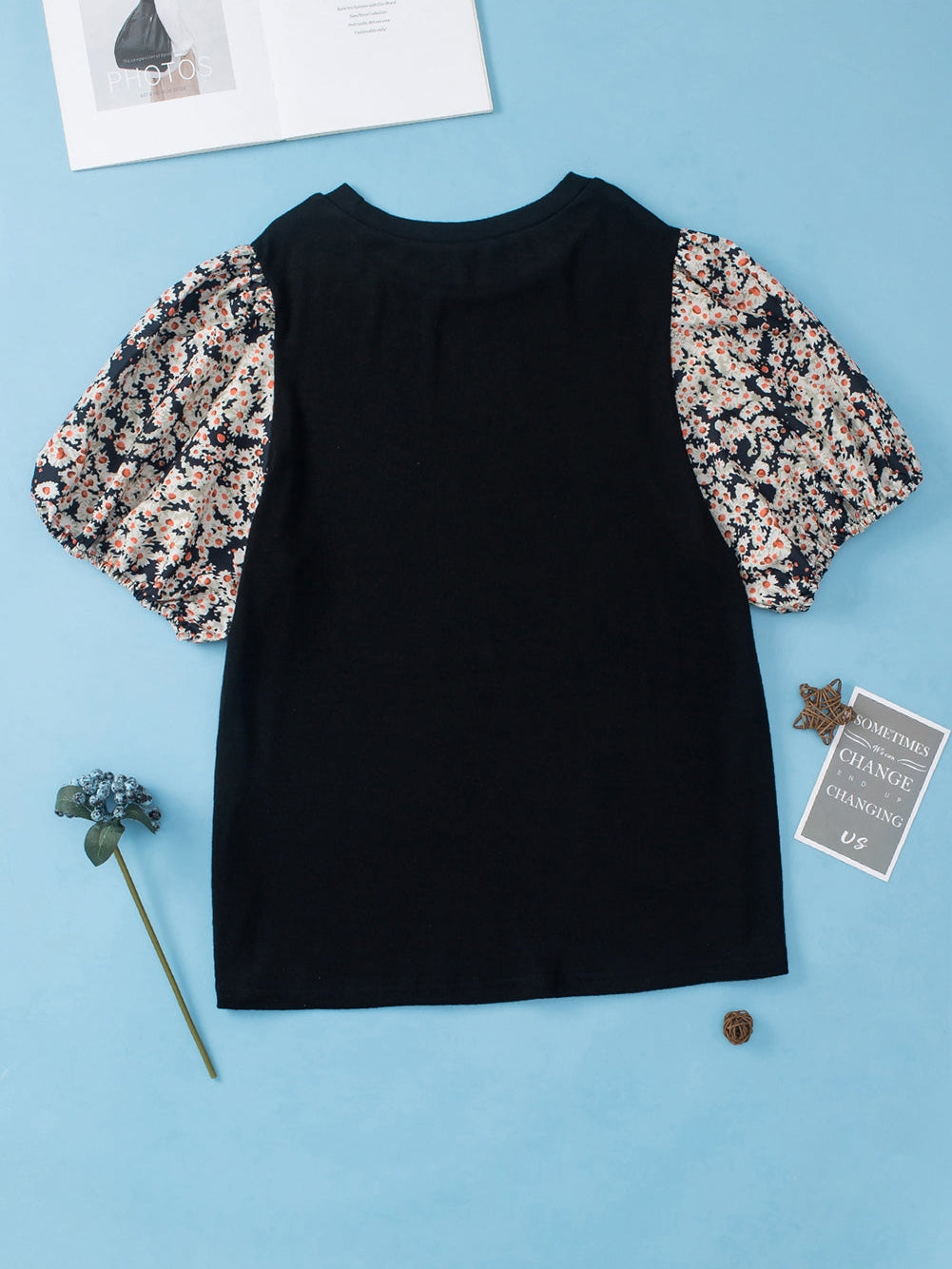 Elegant Black Daisy Bubble Sleeve Plus Size Floral Tunic Top