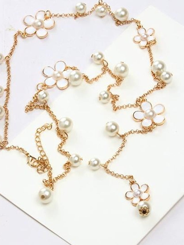 Women's necklace Chic & Modern Street Flower Necklaces / Black / White / Fall / Winter / Spring - LuckyFash™