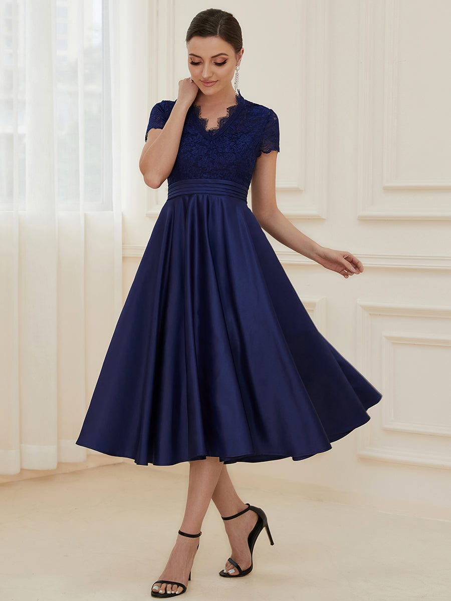 Cocktail Dresses with Short Sleeves and Knee-Length for Women