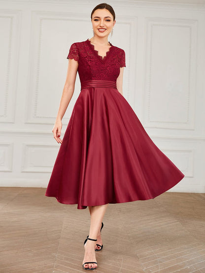 Cocktail Dresses with Short Sleeves and Knee-Length for Women