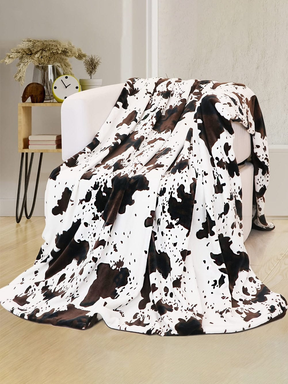 Cow Print Oversized Plush Blanket - Cozy Home Decor Piece