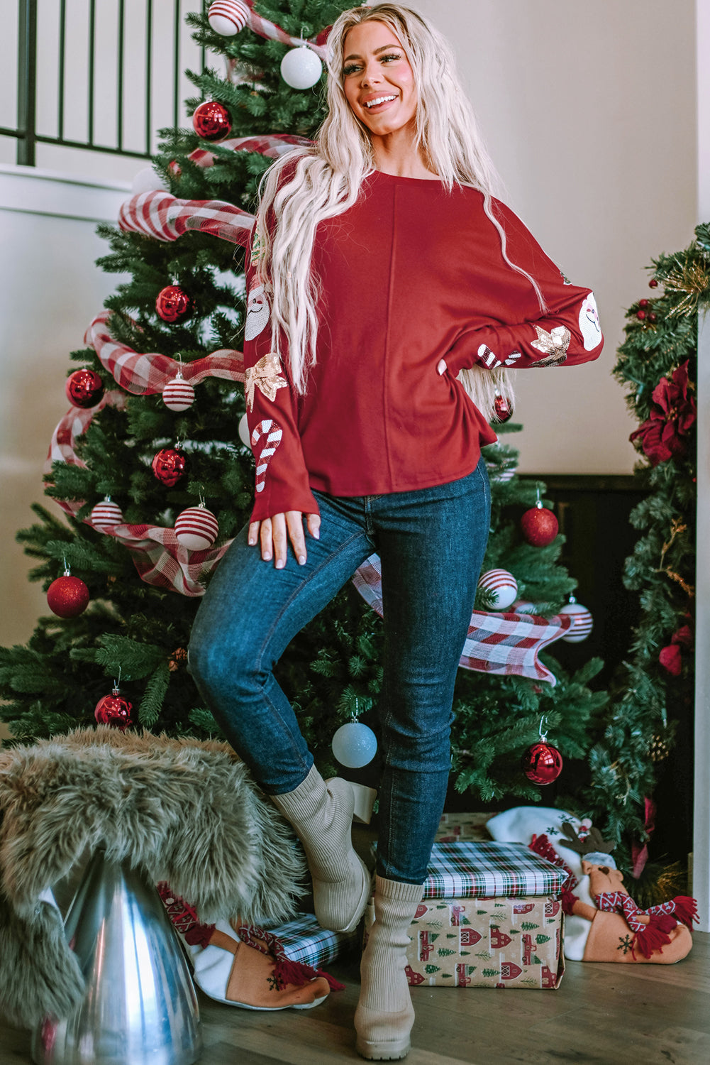 Red Sequined Christmas Favor Sleeve Casual Pullover