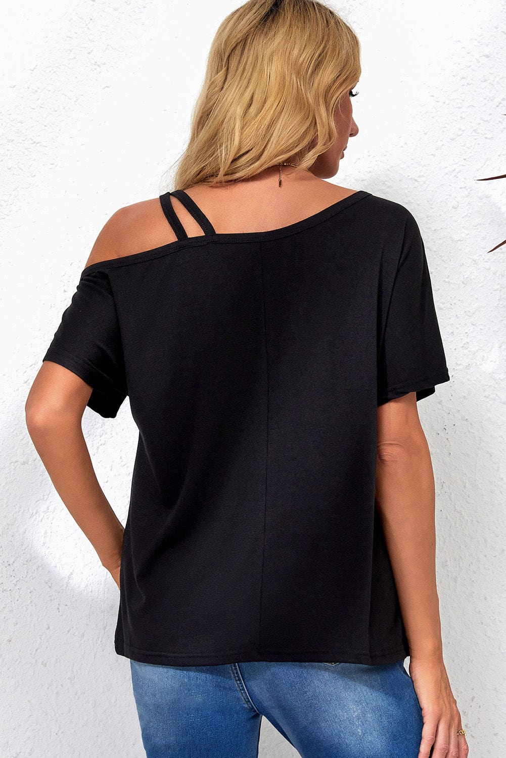 Edgy Black Criss Cross One Shoulder T-Shirt with Asymmetric Style