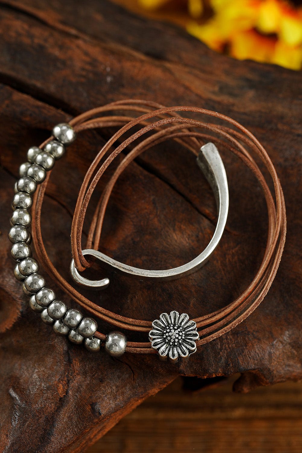 Elegant Daisy Multilayer Alloy Bracelet for Sophisticated Style