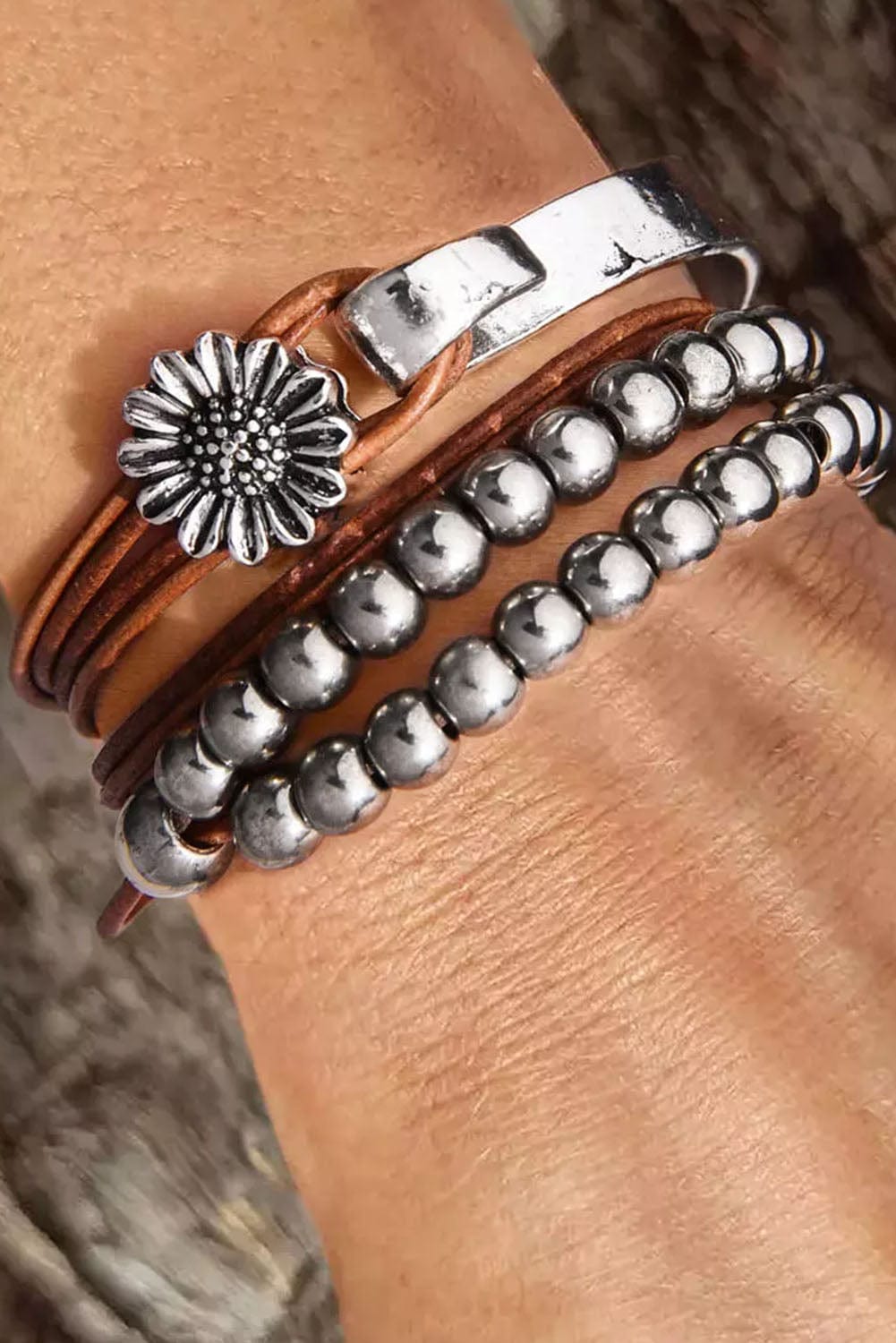 Elegant Daisy Multilayer Alloy Bracelet for Sophisticated Style