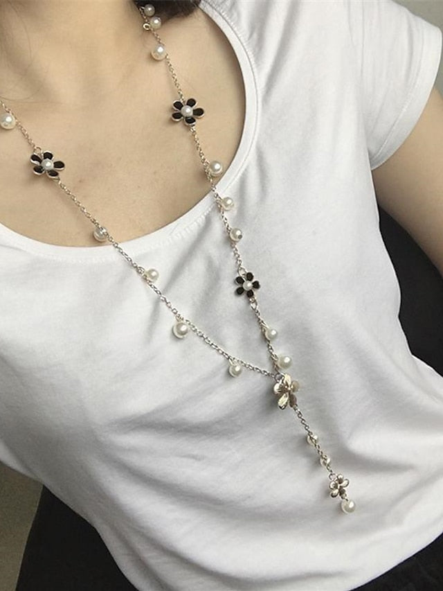 Women's necklace Chic & Modern Street Flower Necklaces / Black / White / Fall / Winter / Spring - LuckyFash™