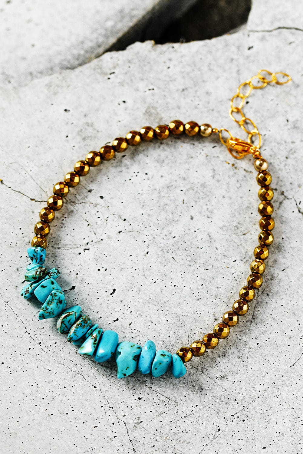 Gold Turquoise Adjustable Beaded Bracelet for a Stylish Touch