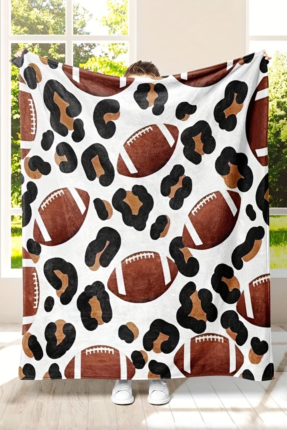 Leopard & Rugby Patterned Flannel Throw Blanket 130*150cm