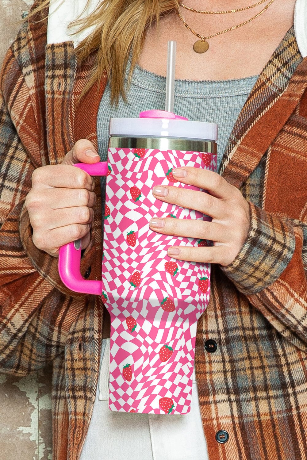 Rose Red Strawberry Checkered Print Handled Tumbler 40oz