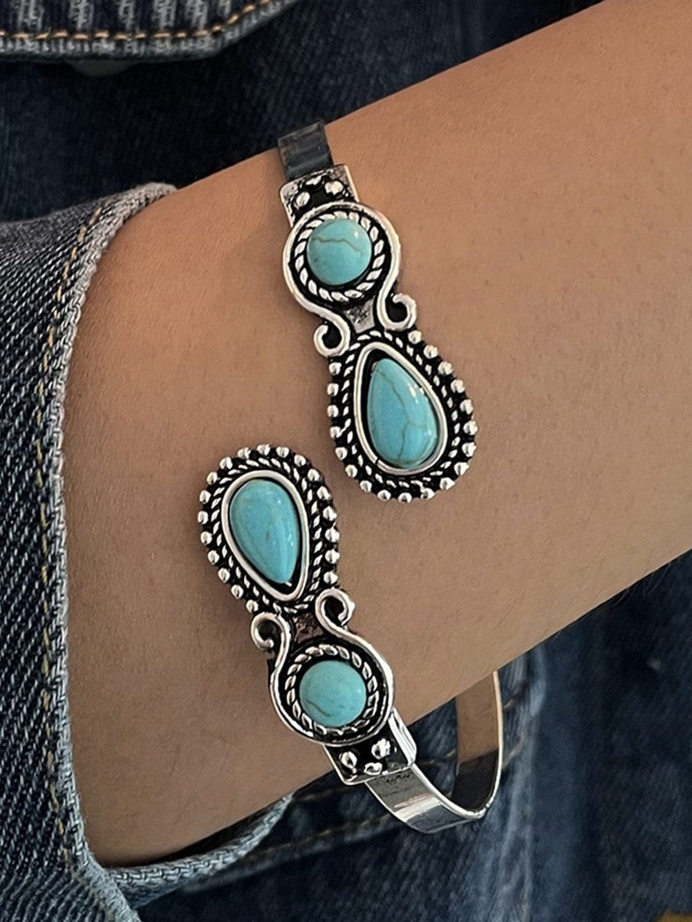 Skobeloff Western Turquoise Stone Bracelet