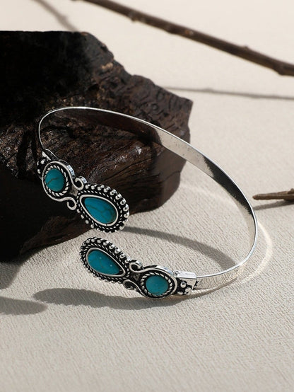 Western Turquoise Stone Adjustable Bracelet with Vintage Alloy Detail