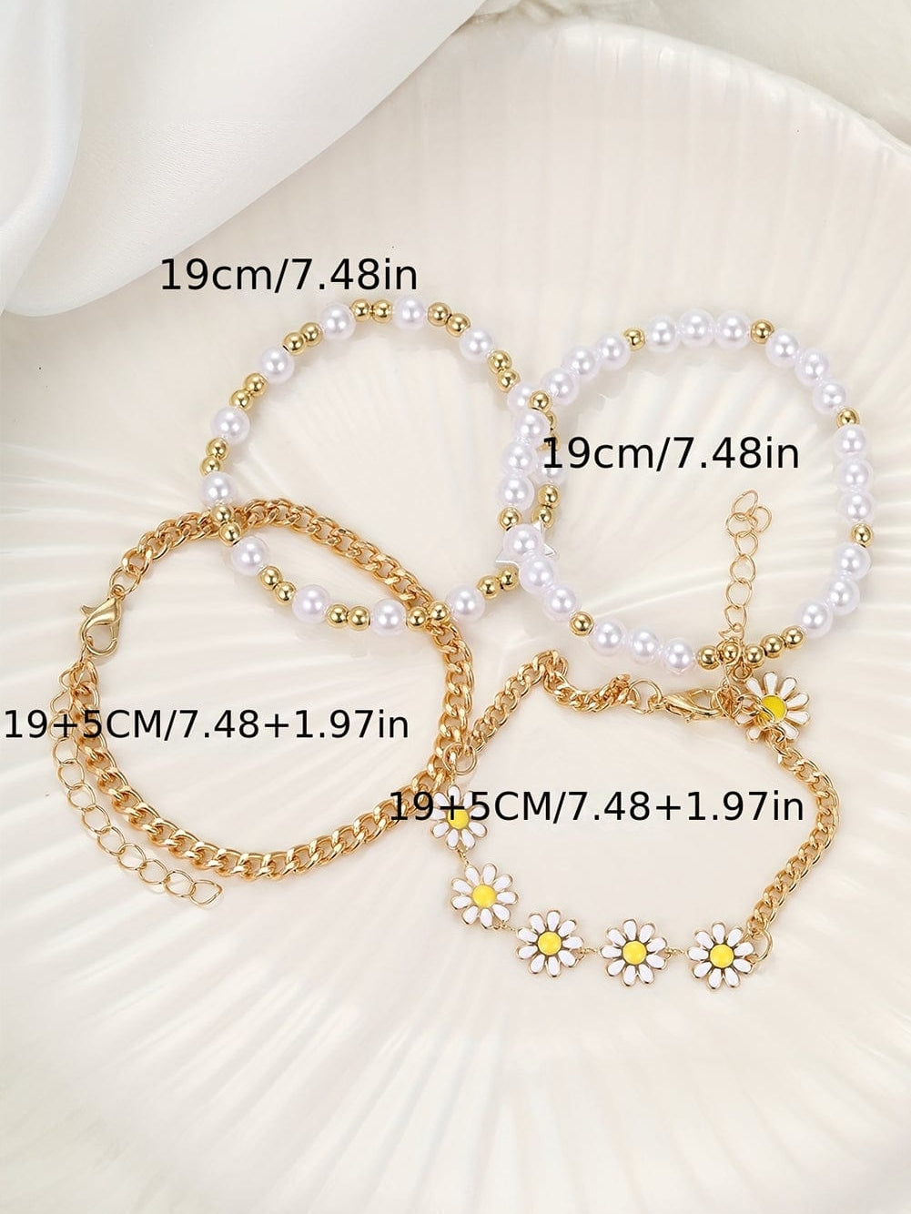 White 4pcs Daisy Pearl Beaded Chain Bracelet Set