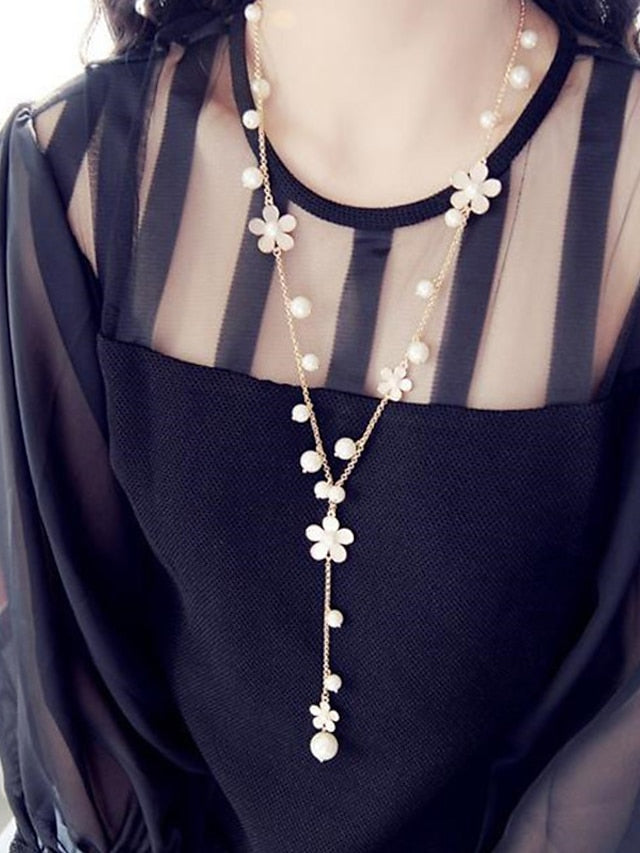 Women's necklace Chic & Modern Street Flower Necklaces / Black / White / Fall / Winter / Spring - LuckyFash™