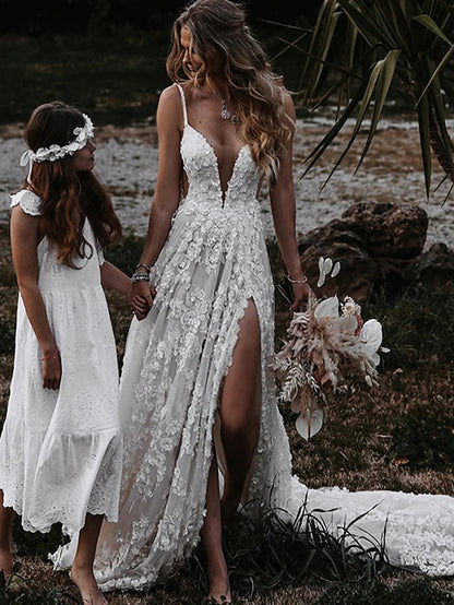 Beach Sexy Boho Wedding Dresses A-Line Sweetheart Camisole Spaghetti Strap Court Train Lace Bridal Gowns With Appliques Split Front 2023 Summer Wedding Party, Women's Clothing - LuckyFash™