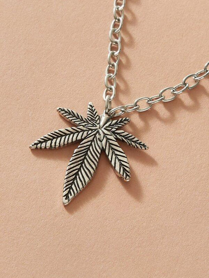 1pc Maple Leaf Charm Necklace - LuckyFash™