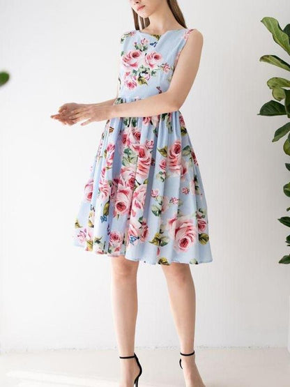 Blooming Pink Rose Printed Pleated Cotton Dress In Blue - LuckyFash™