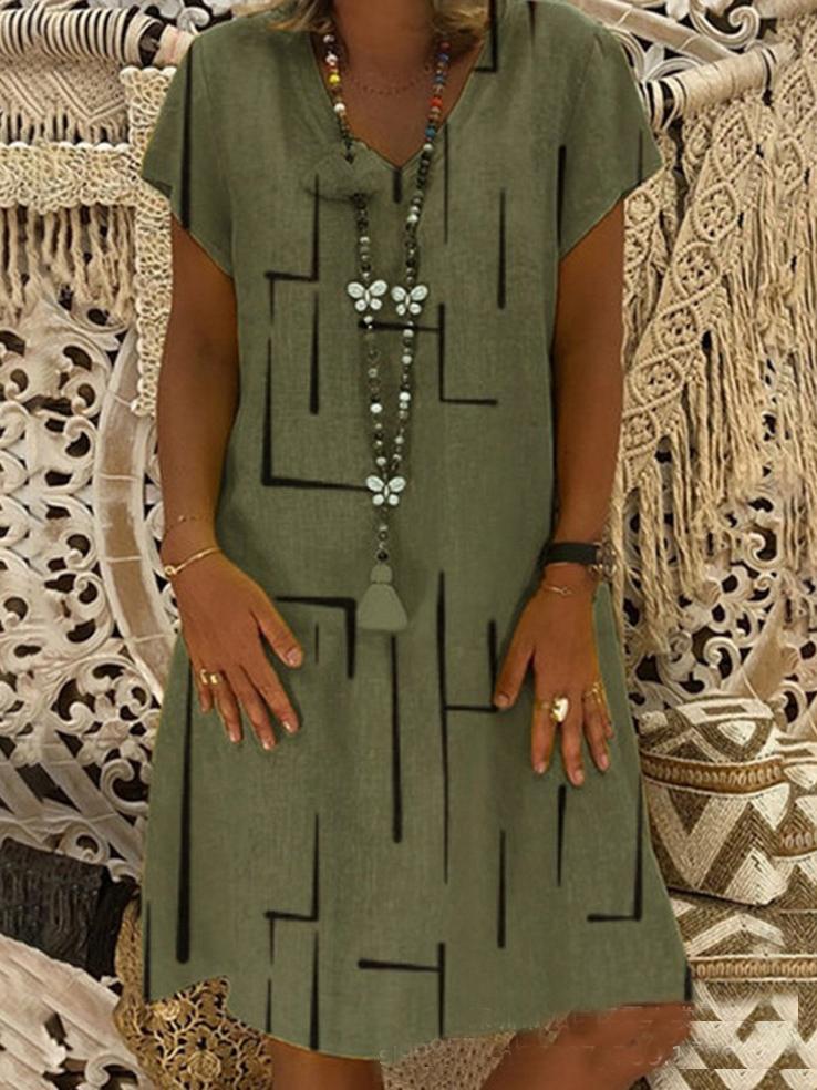 Casual Plus Size V-neck Knee-length Dress - LuckyFash™