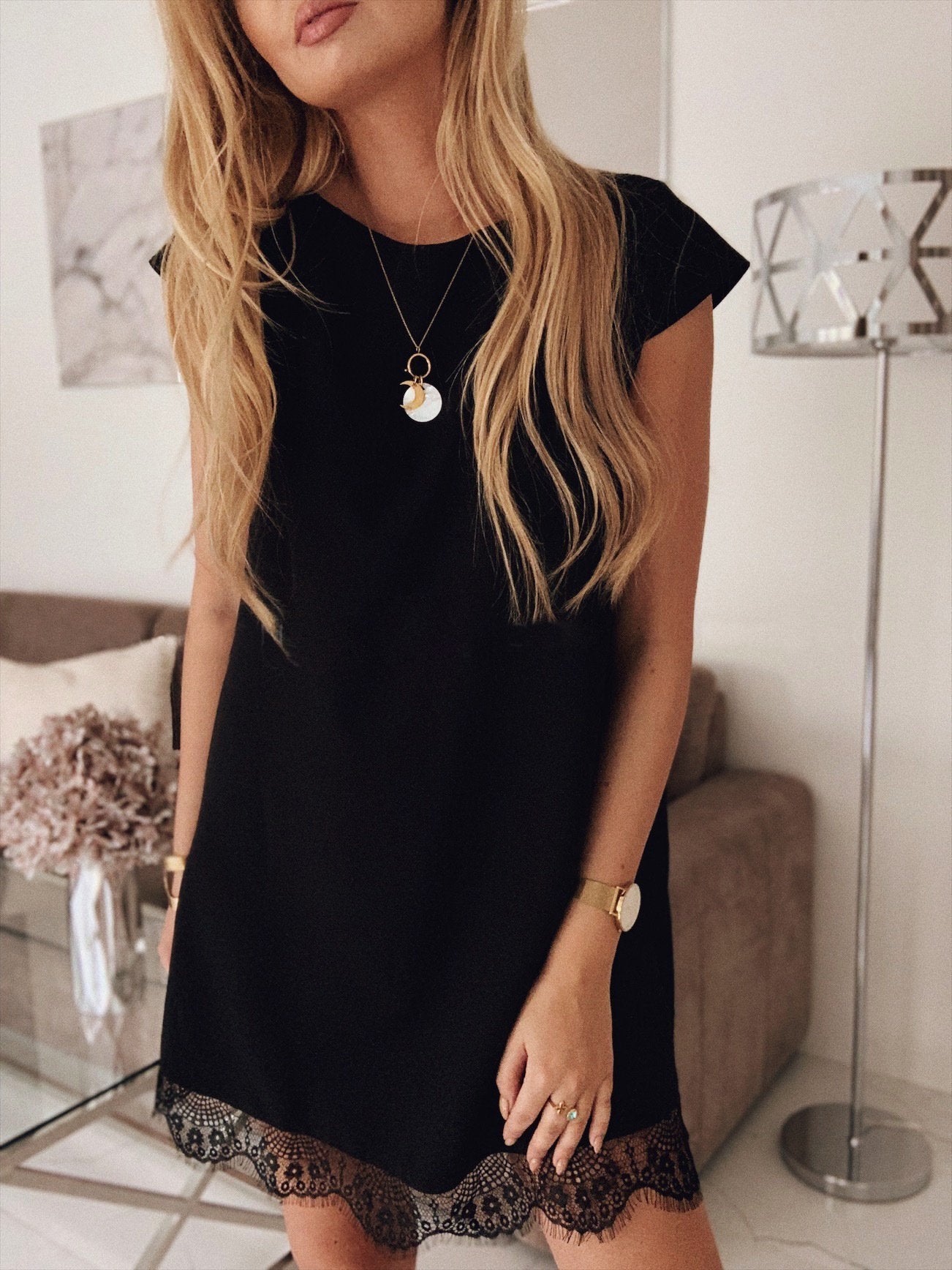 Loose Short Sleeve Round Neck Hem Lace Dress - LuckyFash™