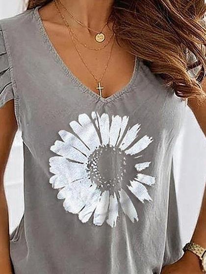 Printed Short Sleeve Ruffled V-Neck T-Shirt - LuckyFash™