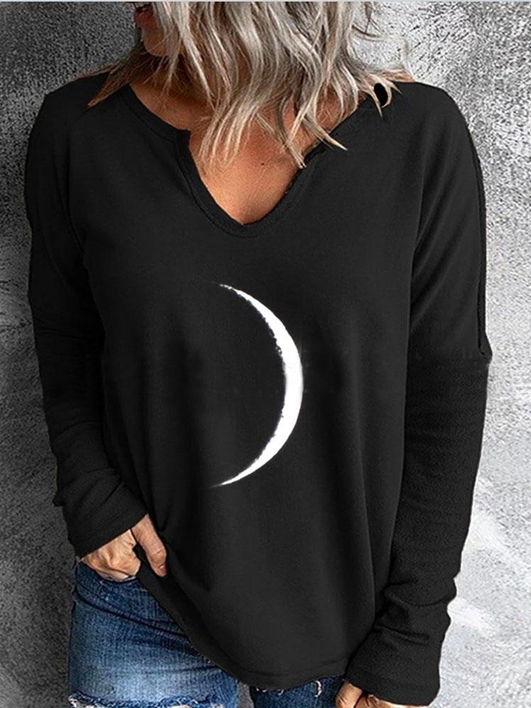 T-Shirts Moon Print V-Neck Long Sleeve T-Shirt - LuckyFash™