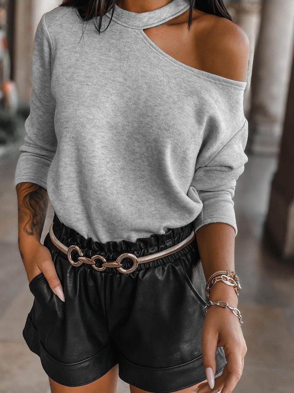 T-Shirts Solid Off Shoulder Long Sleeve T-Shirt - LuckyFash™